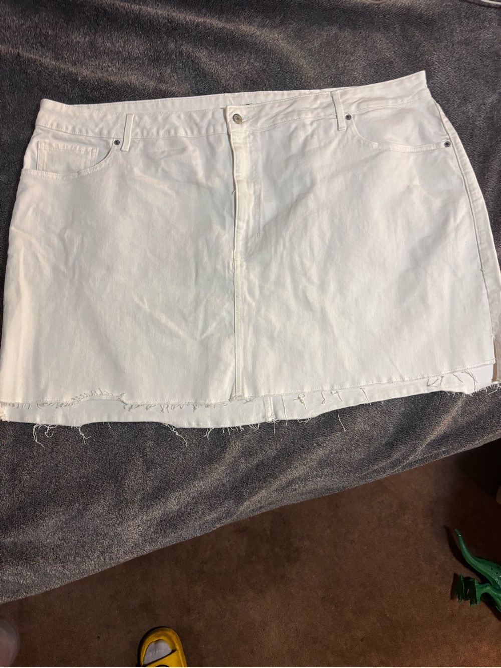 Old Navy Brand New White Denim Mini Skirt with Raw Hem